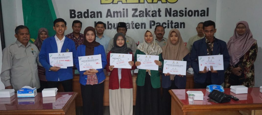 Dua Mahasiswa STAI Al-Fattah Pacitan Terima Beasiswa SKSS dari BAZNAS Jawa Timur