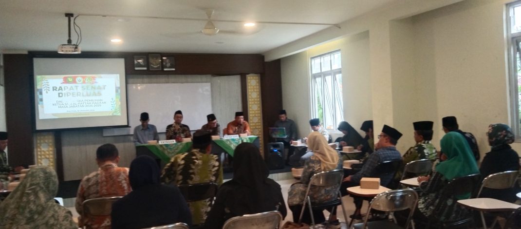 Rapat Senat Diperluas Tetapkan Ketua STAI Al-Fattah Pacitan Periode 2025–2029